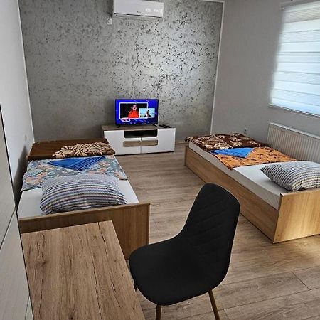Apartmani Roki Tuzla Kültér fotó